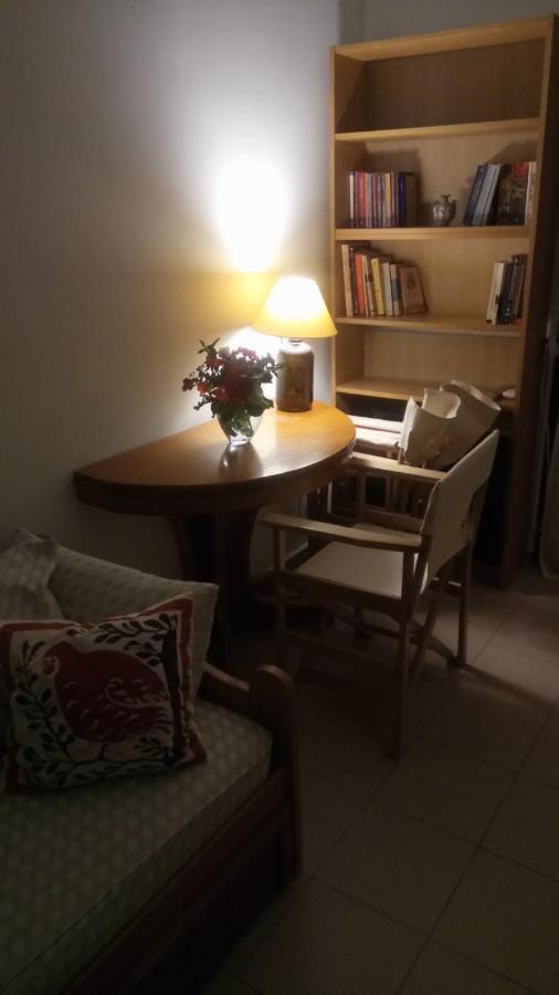 Phoeve Apt-Lovely 1-Br Rental Near The Beach Kalathas Exteriér fotografie