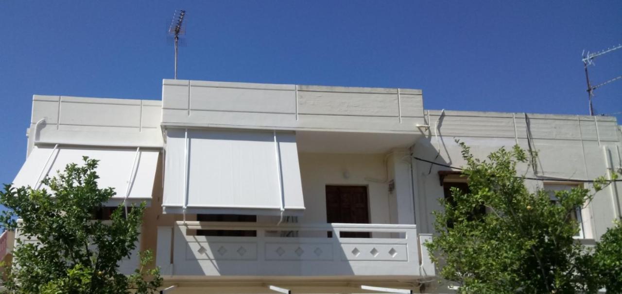 Phoeve Apt-Lovely 1-Br Rental Near The Beach Kalathas Exteriér fotografie