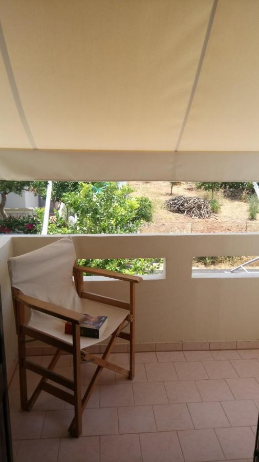 Phoeve Apt-Lovely 1-Br Rental Near The Beach Kalathas Exteriér fotografie