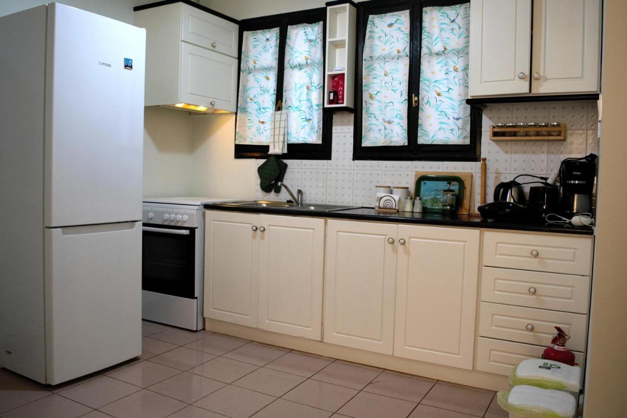 Phoeve Apt-Lovely 1-Br Rental Near The Beach Kalathas Exteriér fotografie